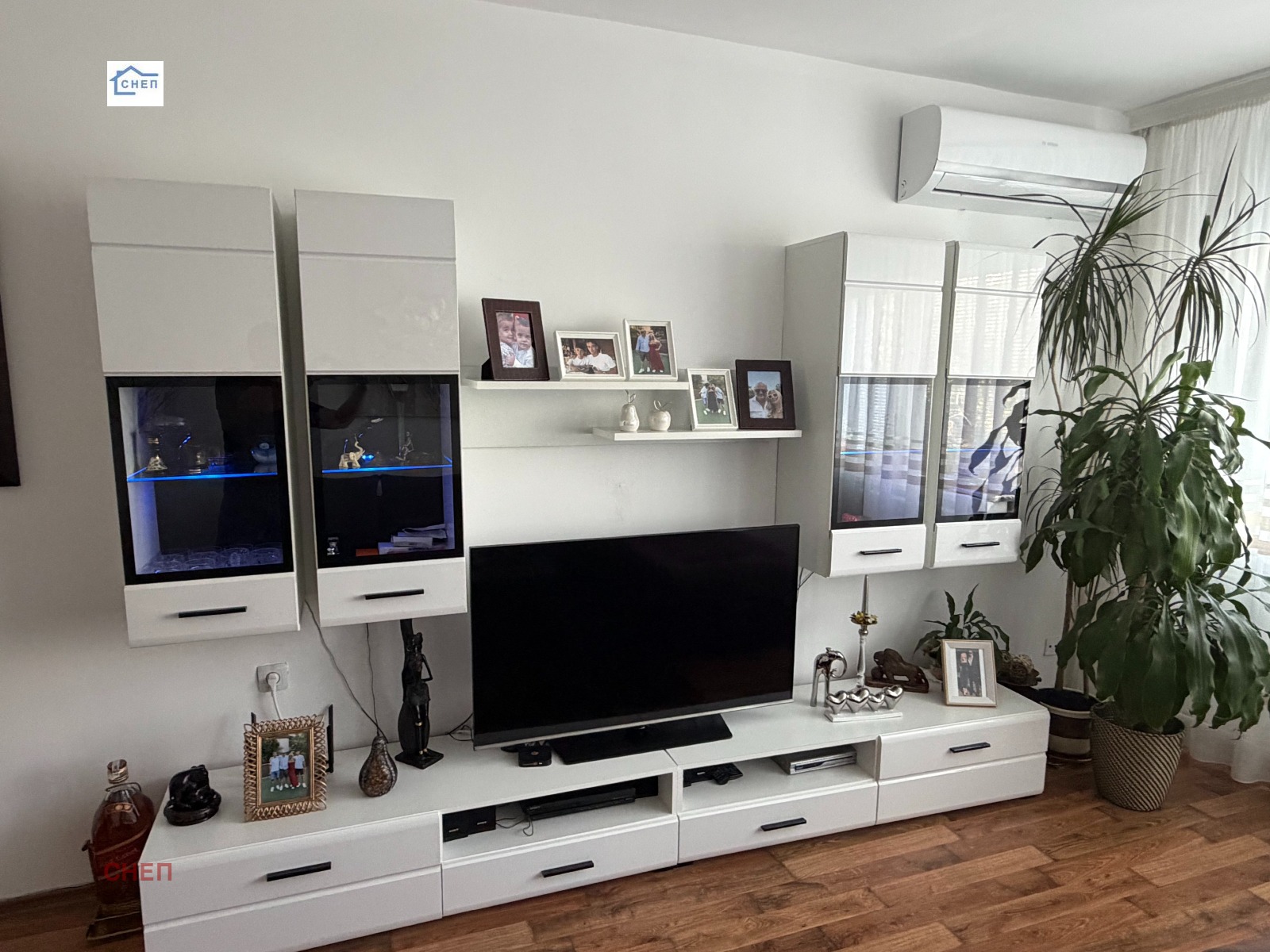Продава 3-СТАЕН, гр. София, Хиподрума, снимка 2 - Апартаменти - 56112793