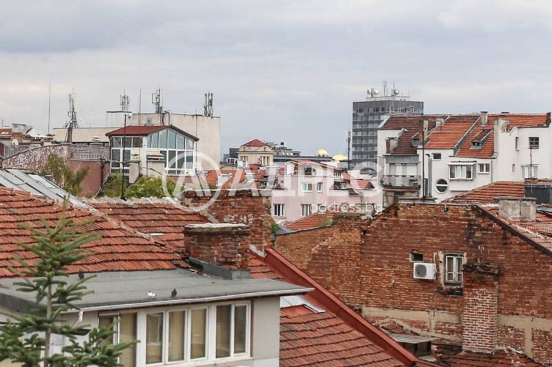 Продава МНОГОСТАЕН, гр. София, Център