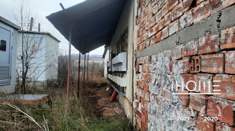 Продава ПРОМ. ПОМЕЩЕНИЕ, с. Ковачевци, област Перник, снимка 8 - Производствени сгради - 52546891