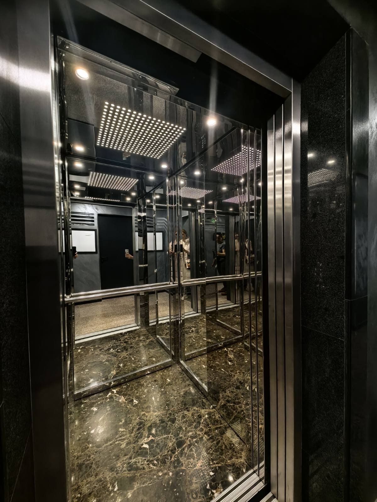 Продава 3-СТАЕН, гр. София, Овча купел, снимка 2 - Апартаменти - 53758645