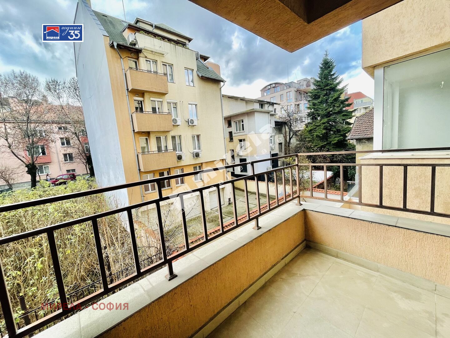 Продава 3-СТАЕН, гр. София, Оборище, снимка 2 - Апартаменти - 55689181