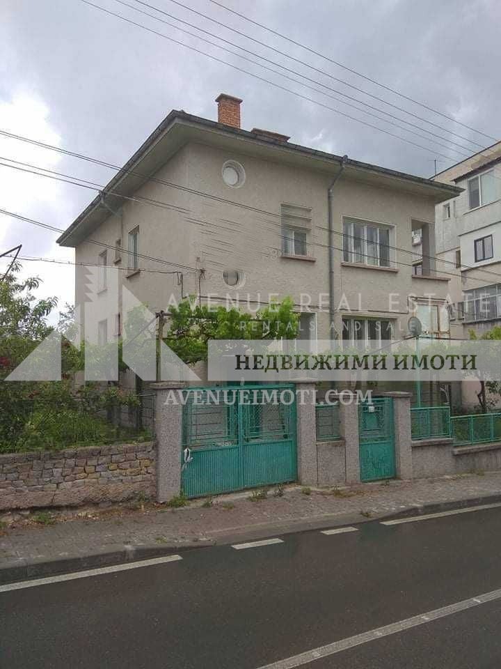 Продава  Къща, област Пловдив, гр. Хисаря •  154 500 EUR • ID 67084702 — holmes.bg - [1] 