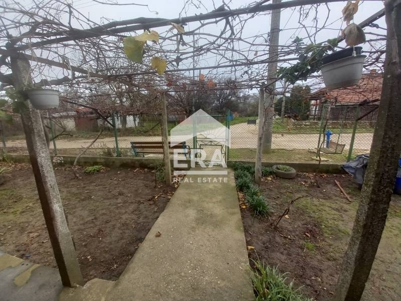 Продава КЪЩА, с. Дуранкулак, област Добрич, снимка 15 - Къщи - 52640026