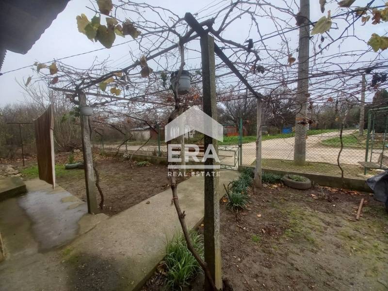 Продава КЪЩА, с. Дуранкулак, област Добрич, снимка 17 - Къщи - 52640026