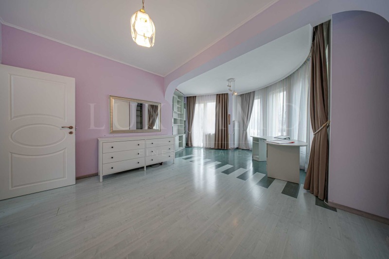 Продава КЪЩА, гр. София, гр. Банкя, снимка 16 - Къщи - 53439037