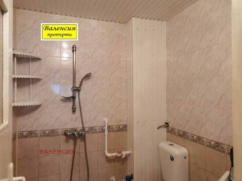 Продава 2-СТАЕН, гр. Враца, Металург