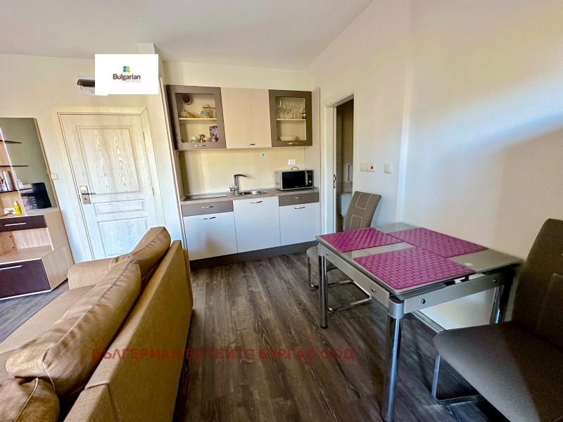 À venda  2 quartos região Burgas , k.k. Slantchev briag , 63 m² | 49079097 - imagem [6]