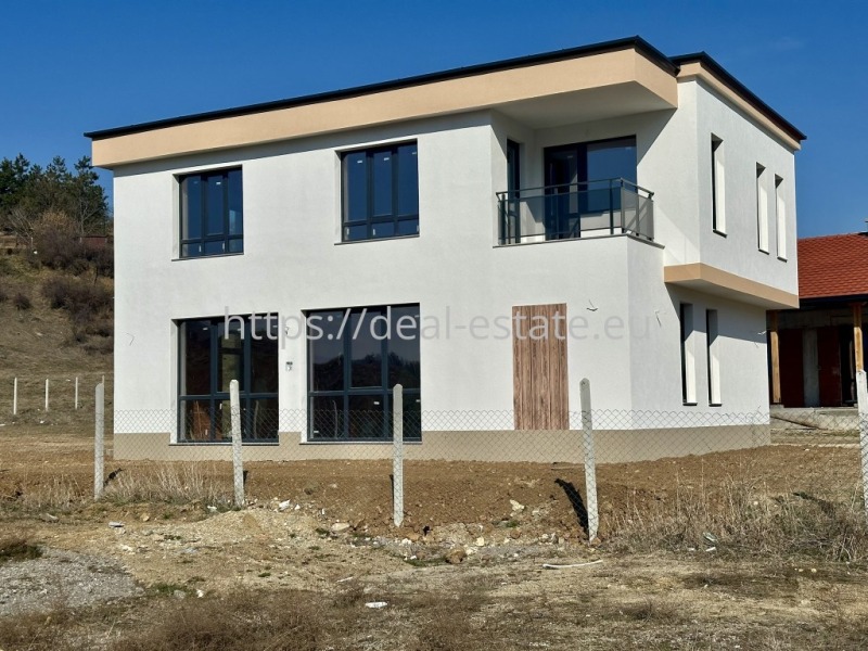 En venta  Casa región Blagoevgrad , Izgrev , 200 metros cuadrados | 71828625 - imagen [2]