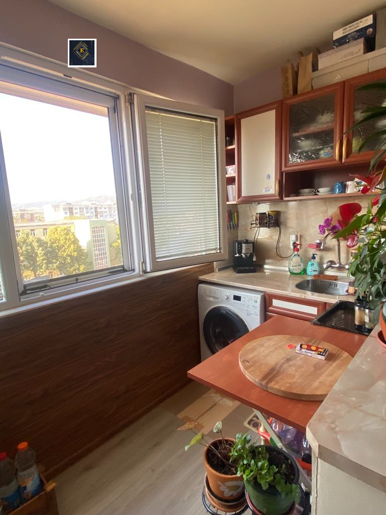 Te koop  Studio Pernik , Iztok , 45 m² | 52823068 - afbeelding [2]