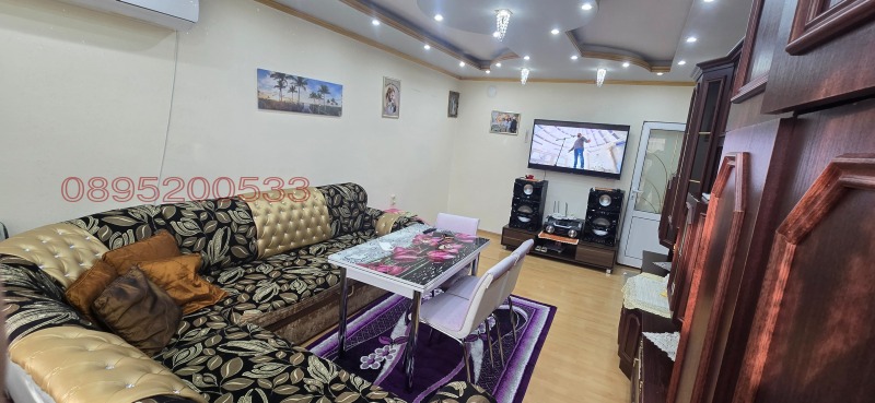 Продава 2-СТАЕН, гр. Пазарджик, Изток