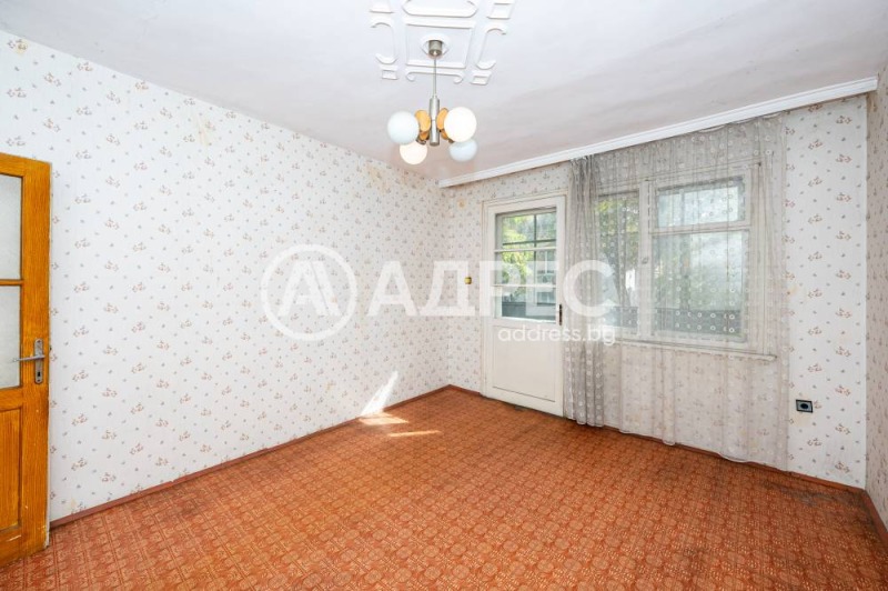 À venda  2 quartos Plovdiv , Mladejki Halm , 114 m² | 14054446