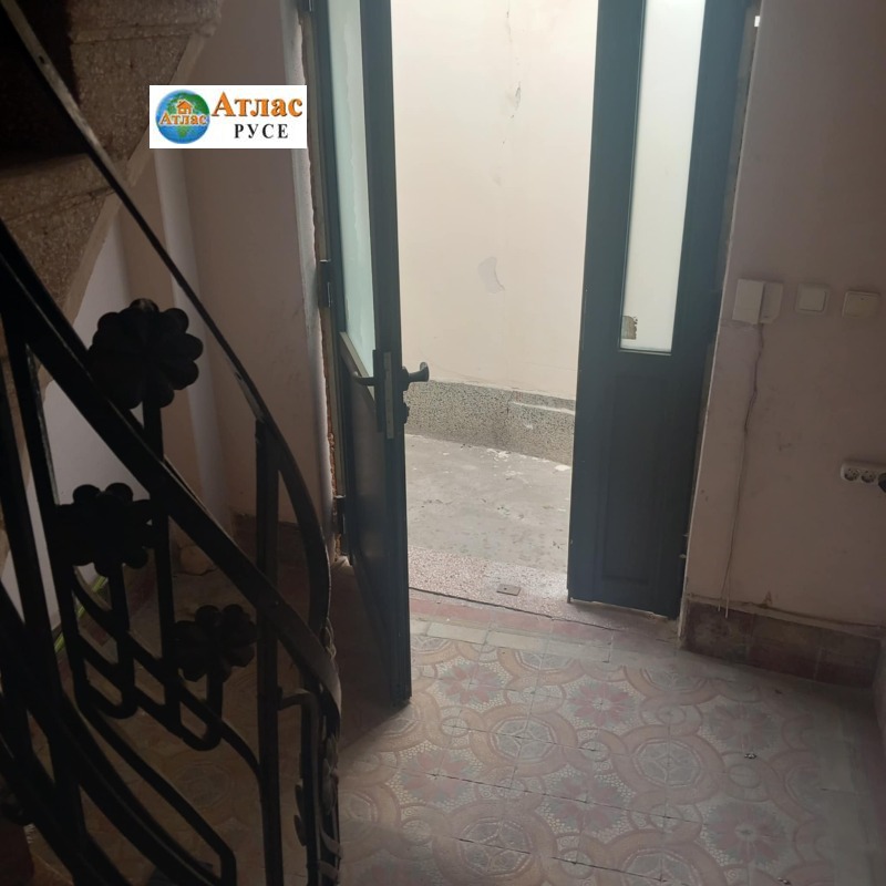 Продава  Къща град Русе , Център , 190 кв.м | 64214030 - изображение [2]