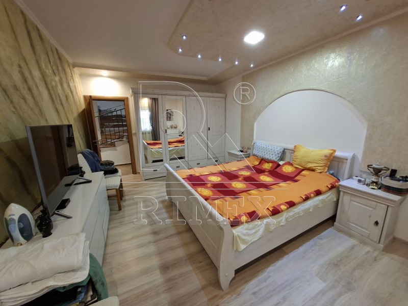 Eladó  Ház Plovdiv , Belomorski , 257 négyzetméter | 30280937 - kép [15]