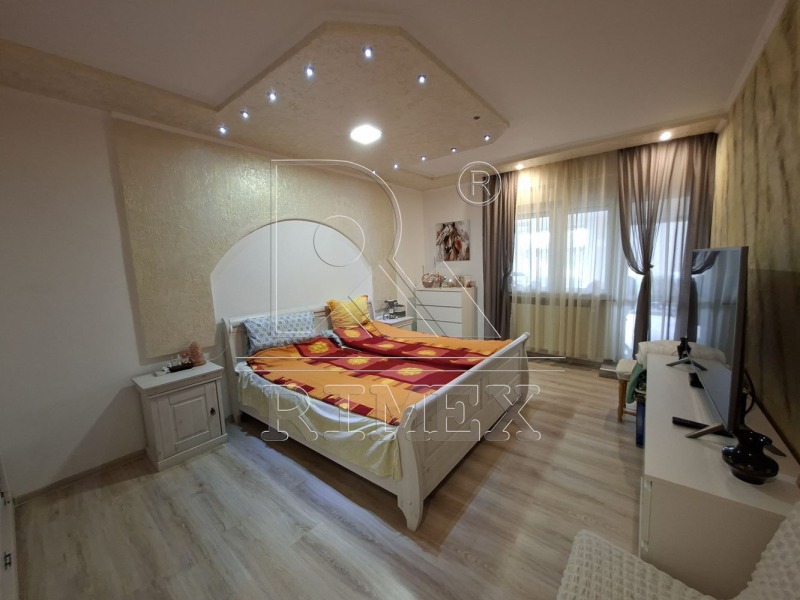 Eladó  Ház Plovdiv , Belomorski , 257 négyzetméter | 30280937 - kép [6]