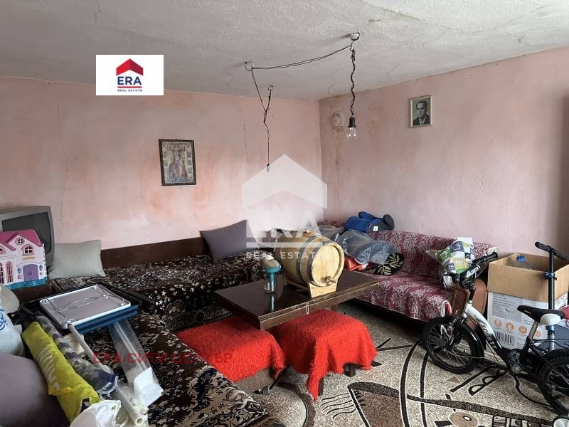 Продава КЪЩА, с. Яворово, област Стара Загора, снимка 2 - Къщи - 53073853