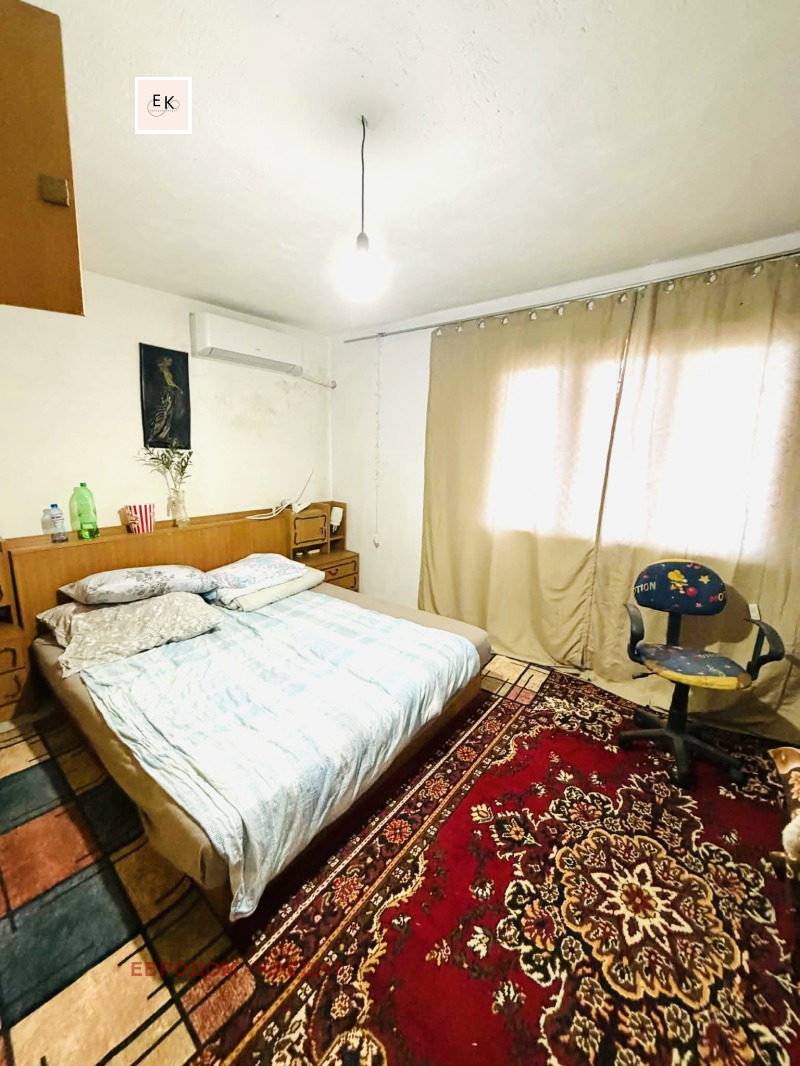 Продава КЪЩА, с. Средец, област Стара Загора, снимка 6 - Къщи - 53235840