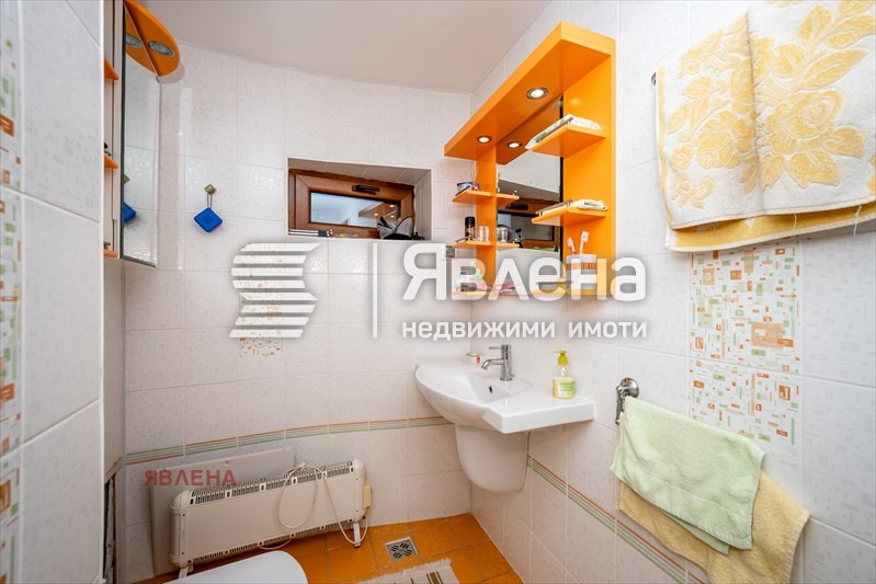 Продава КЪЩА, гр. София, с. Лозен, снимка 13 - Къщи - 56170379