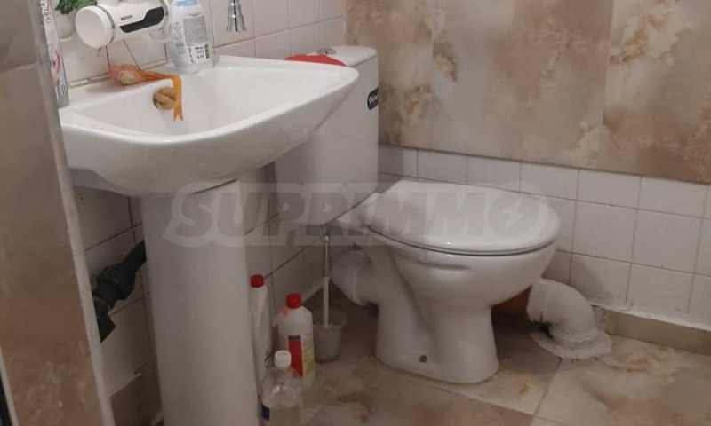 Продава МАГАЗИН, гр. Варна, Лятно кино Тракия, снимка 11 - Магазини - 52739705