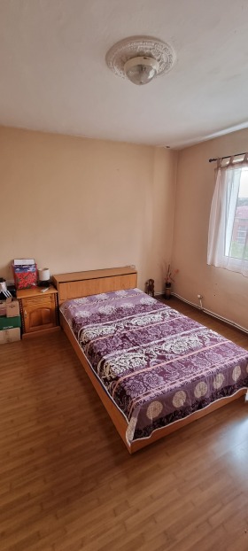 1 dormitorio Abitrus, Razgrad 6