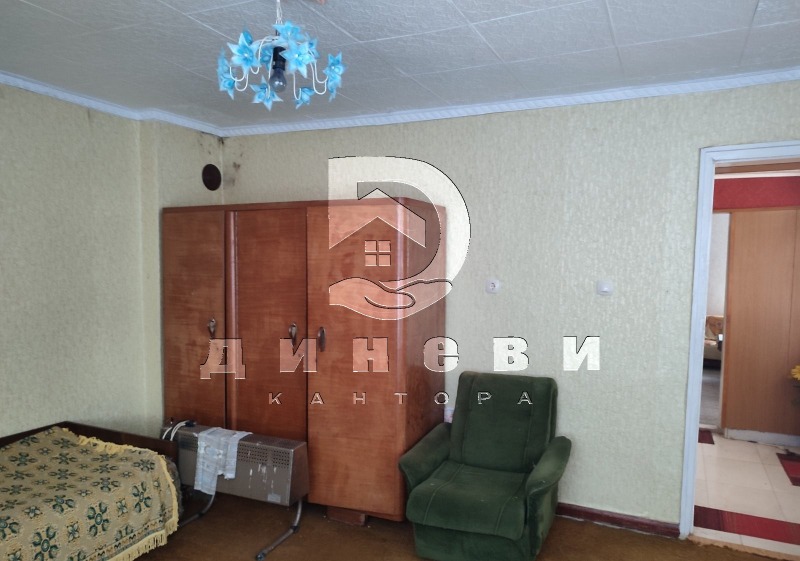 Продава КЪЩА, с. Боздуганово, област Стара Загора, снимка 11 - Къщи - 49059724