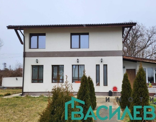 Продава КЪЩА, с. Хераково, област София област