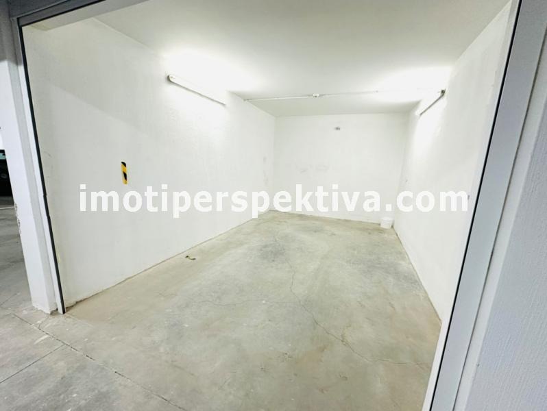 Na sprzedaż  Garaż Plowdiw , Kjuczuk Pariż , 18 mkw | 39016905 - obraz [3]
