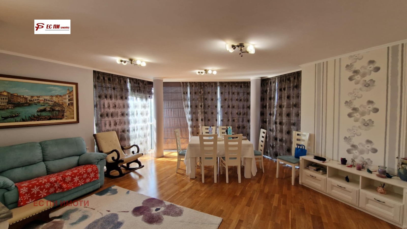 Продава МНОГОСТАЕН, гр. Русе, Център, снимка 2 - Апартаменти - 55204477