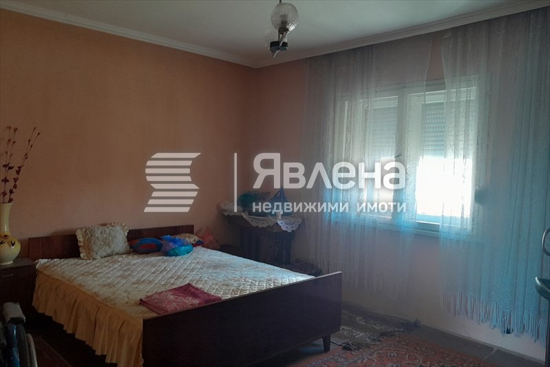 Продава КЪЩА, с. Войводиново, област Пловдив, снимка 6 - Къщи - 47381567