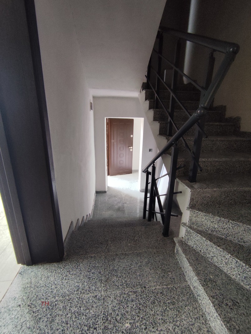 Продава КЪЩА, гр. Перник, Ралица, снимка 7 - Къщи - 52629383