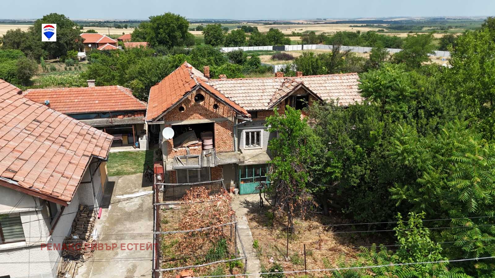 Продава КЪЩА, с. Обретеник, област Русе, снимка 2 - Къщи - 45075604