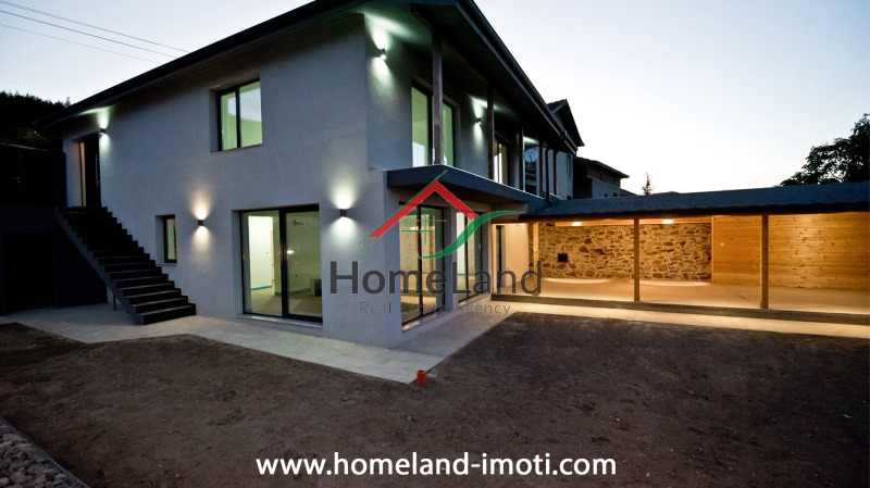 Продава КЪЩА в област Пазарджик, с. Славовица - 248 кв.м / 236 000 € » 461 575.88 лв., ХОУМЛЕНД