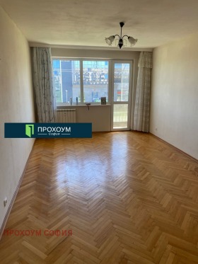 2 sypialnie Mladost 3, Sofia