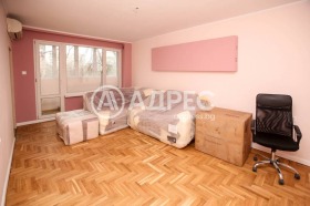 2 soverom Mladost 3, Sofia