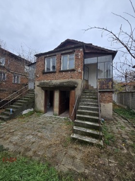 Piano della casa Klepalo, Pernik 2