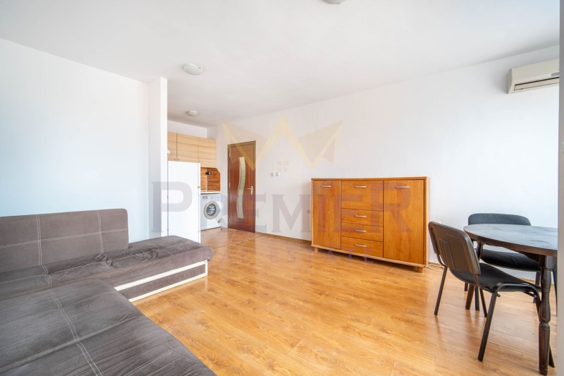 Продается  1 спальня Варна , Конфуто , 58 кв.м | 57763846 - изображение [3]
