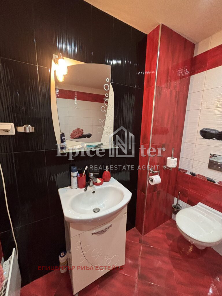 Продава  3-стаен град Перник , Център , 97 кв.м | 78671567 - изображение [8]