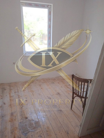 Продава КЪЩА, гр. Бургас, с. Извор, снимка 7 - Къщи - 55312179