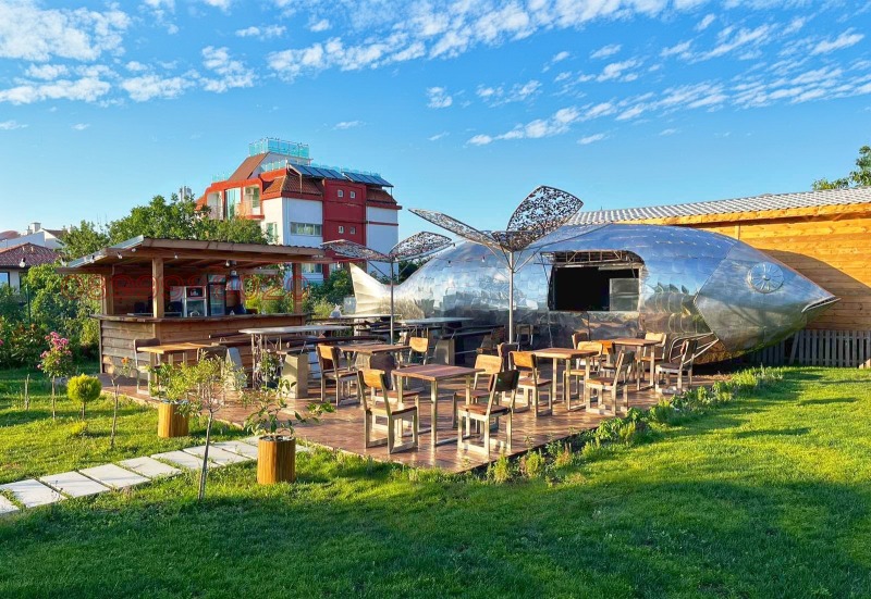 Продава ЗАВЕДЕНИЕ, с. Синеморец, област Бургас, снимка 13 - Заведения - 53247973