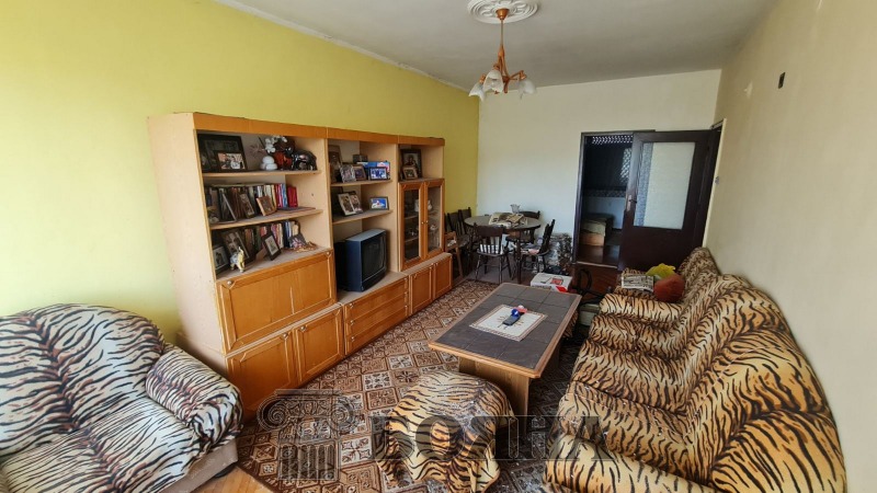 Продава  3-стаен град Русе , Здравец , 82 кв.м | 58188095