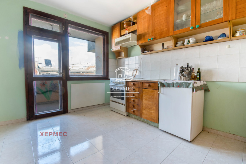 Продава 3-СТАЕН, гр. Бургас, Център, снимка 7 - Апартаменти - 52343755