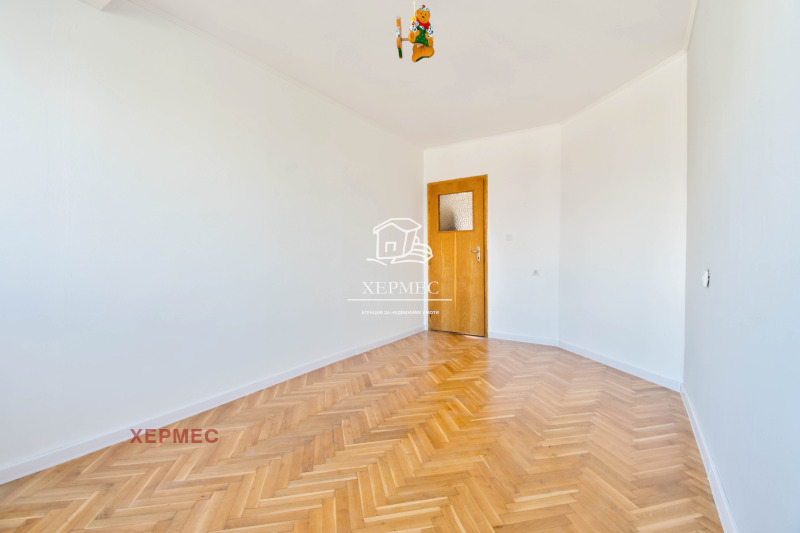 Продава 3-СТАЕН, гр. Бургас, Център, снимка 10 - Апартаменти - 52343755