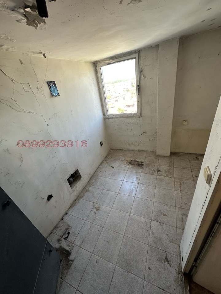 Продава АТЕЛИЕ, ТАВАН, гр. Силистра, Център, снимка 6 - Апартаменти - 52780826