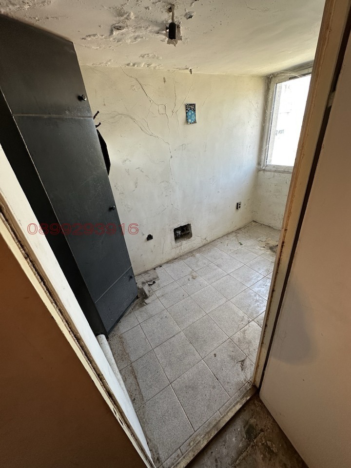 Продава АТЕЛИЕ, ТАВАН, гр. Силистра, Център, снимка 5 - Апартаменти - 52780826