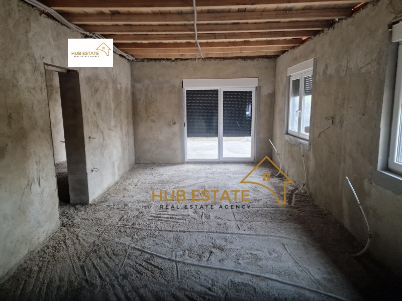 Продава КЪЩА, с. Сенокос, област Добрич, снимка 2 - Къщи - 52745883