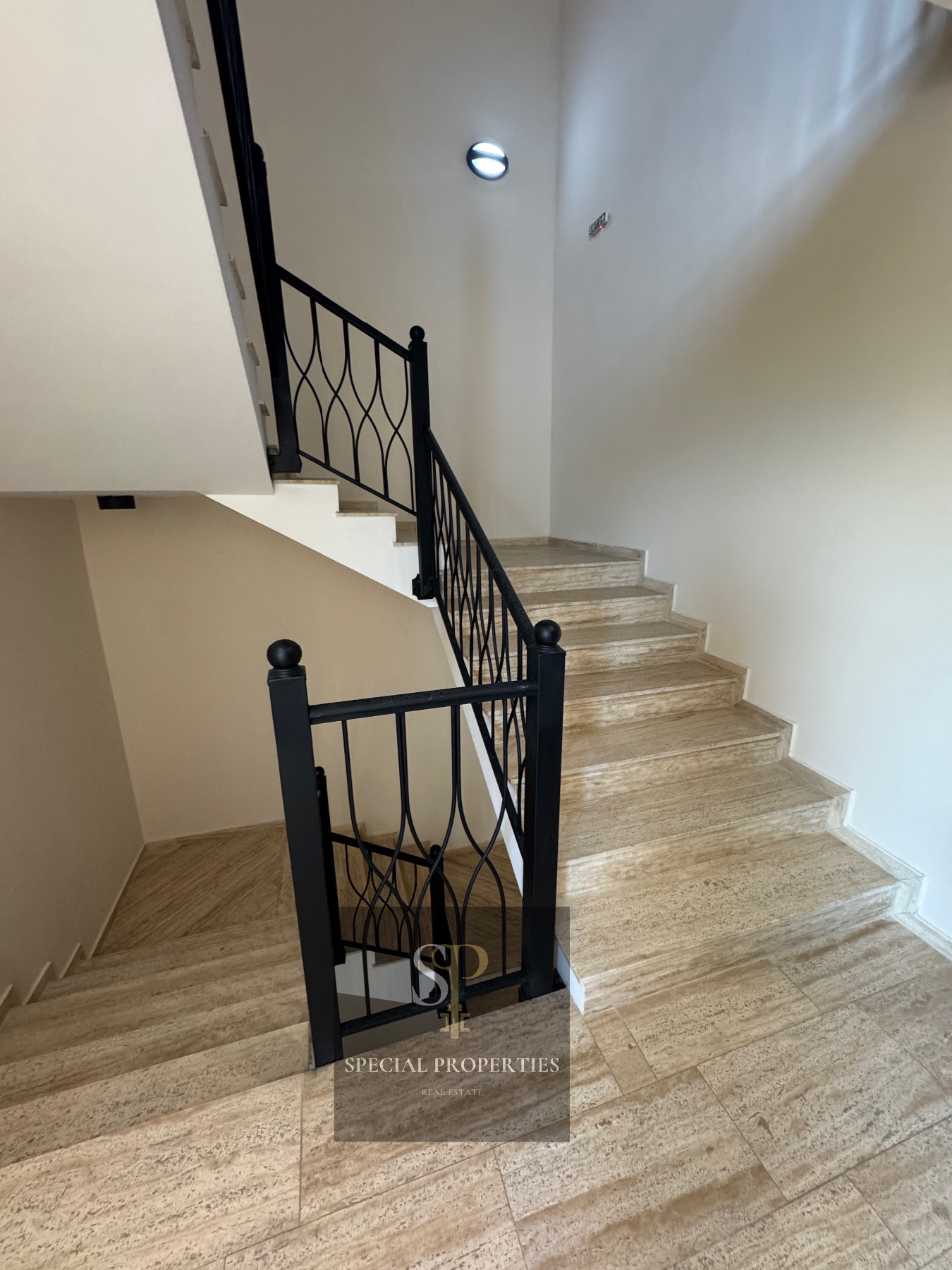 Продава 2-СТАЕН, гр. Пловдив, Остромила, снимка 3 - Апартаменти - 54677181