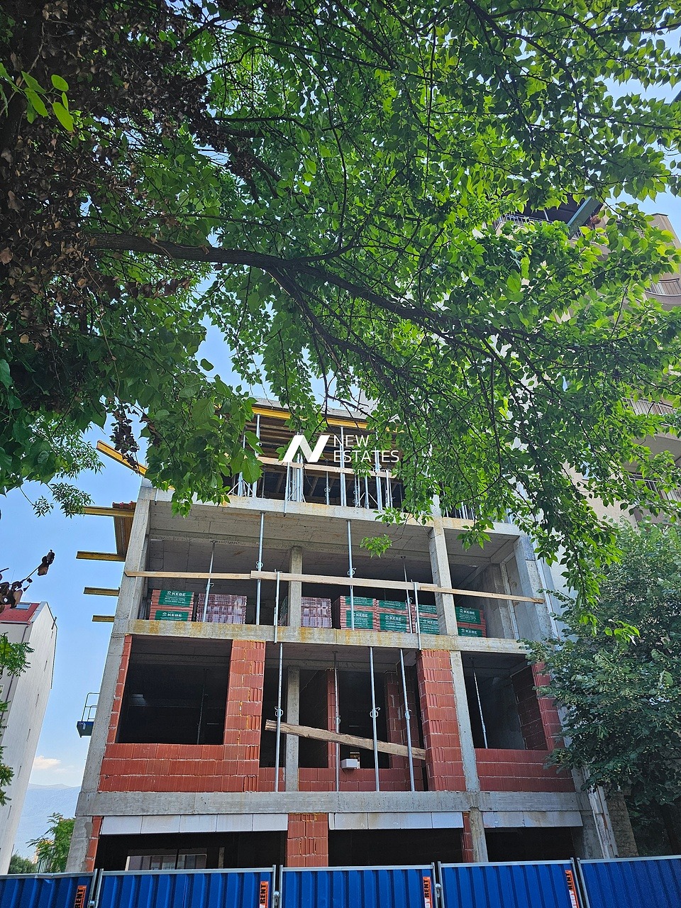 Продава МНОГОСТАЕН, гр. София, Банишора, снимка 2 - Апартаменти - 55188938