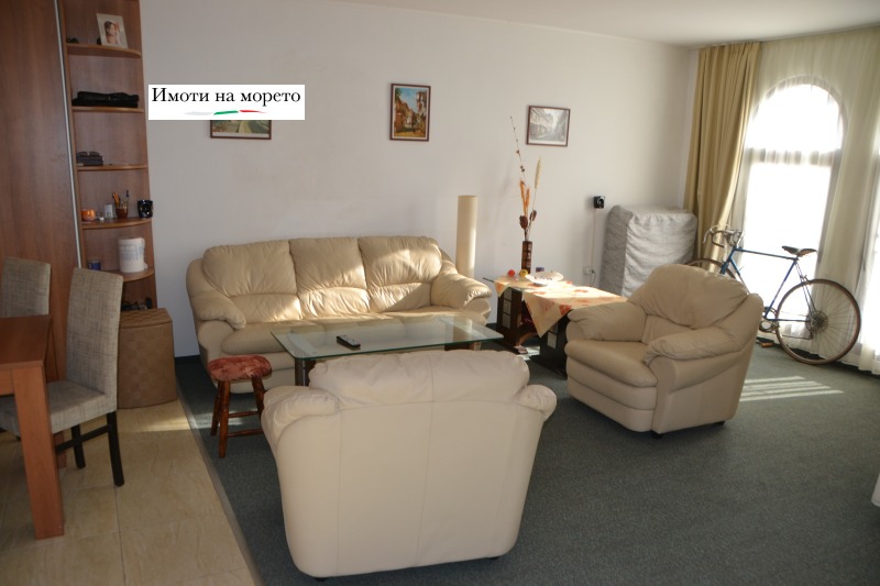 Продава 2-СТАЕН в област Бургас, гр. Ахелой - 84 кв.м / 99 000 € » 193 627.17 лв., ФИНАНС-КОНСУЛТ