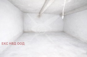 ГАРАЖ, ПАРКОМЯСТО, 28 m2