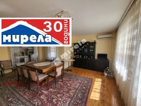 Hus Gulv Petarch, region Sofia 10
