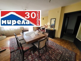 Hus Gulv Petarch, region Sofia 9